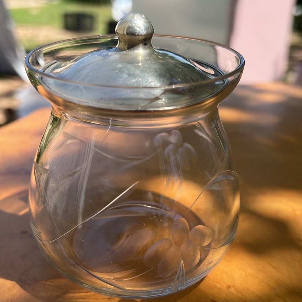 Vintage Jelly Jar Has Etched Flowers & Leaves With Sterling silver  Lid‎